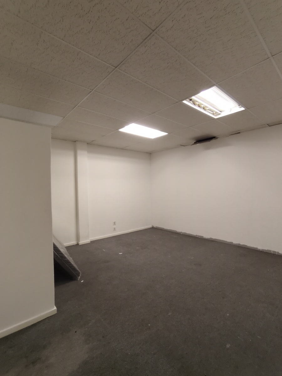 To Let Commercial Property for Rent in Klipdam Western Cape